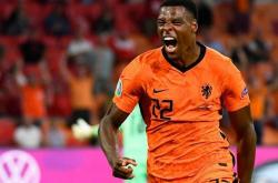 lol季中赛-包含土耳其惨遭淘汰，北马其顿挺进16强的词条