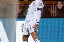 lol合区-包含英格兰队欧预赛取胜，豪取开门红的词条