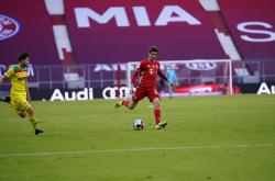 lol战绩查询-关于瑞士险胜乌拉圭，穆勒送出助攻的信息