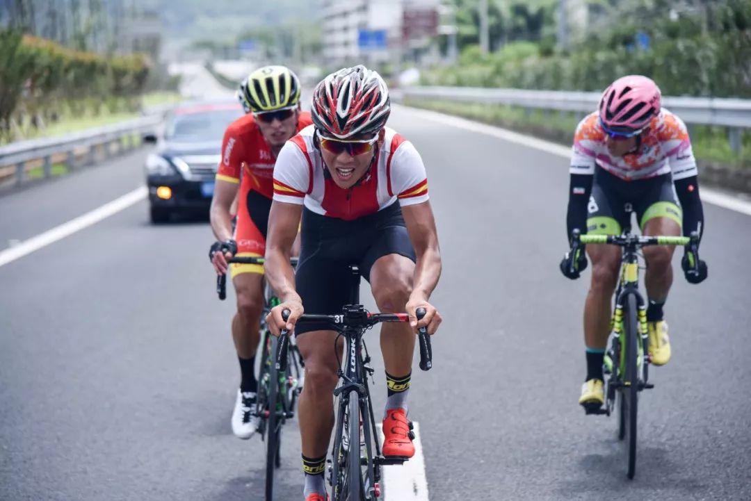 青海队稳定表现，击败内蒙古队晋级