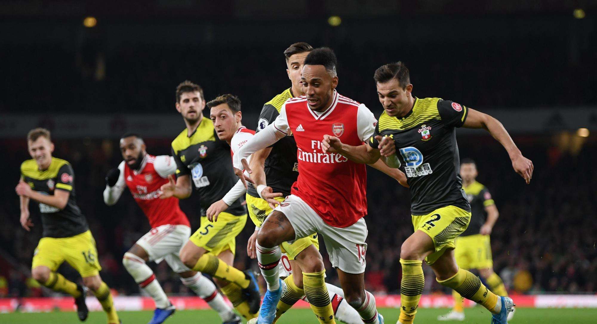 弗赖堡主场大胜，晋级德甲积分榜