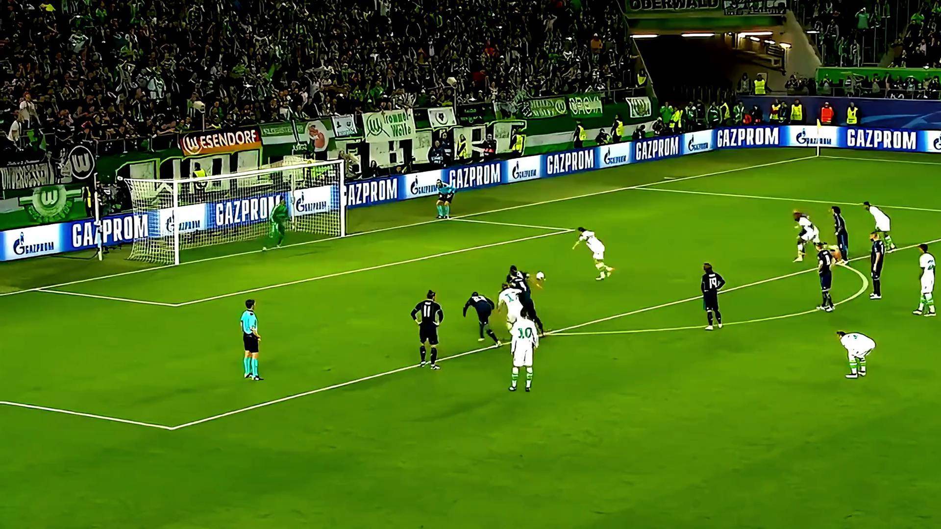 关于意大利绝地反击日本，C罗统治全场的信息