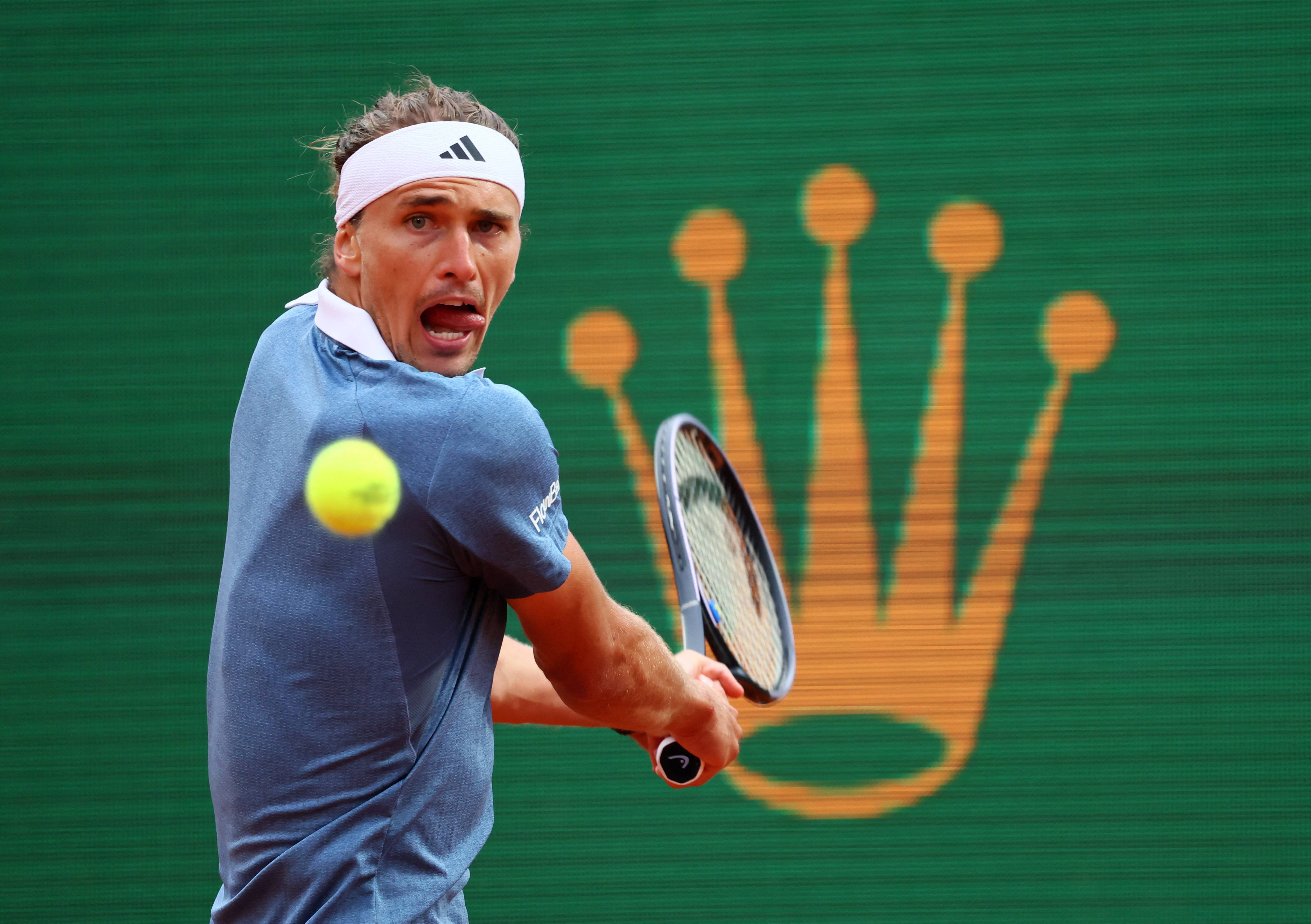 XL绝杀世界网球队，兹维列夫拿下关键大龙峡谷大战小组赛，技惊四座的简单介绍