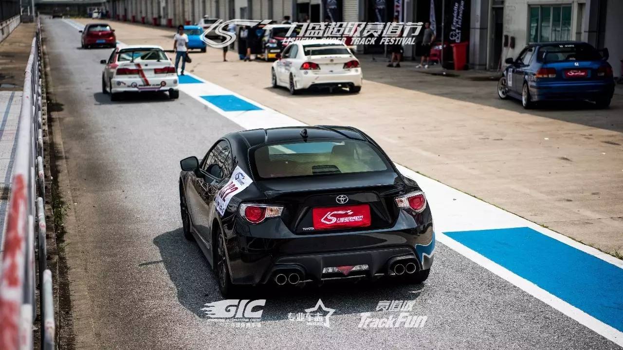 包含连胜势头难挡!赛车豪取十连胜的词条 包含连胜势头难挡!赛车豪取十连胜的词条